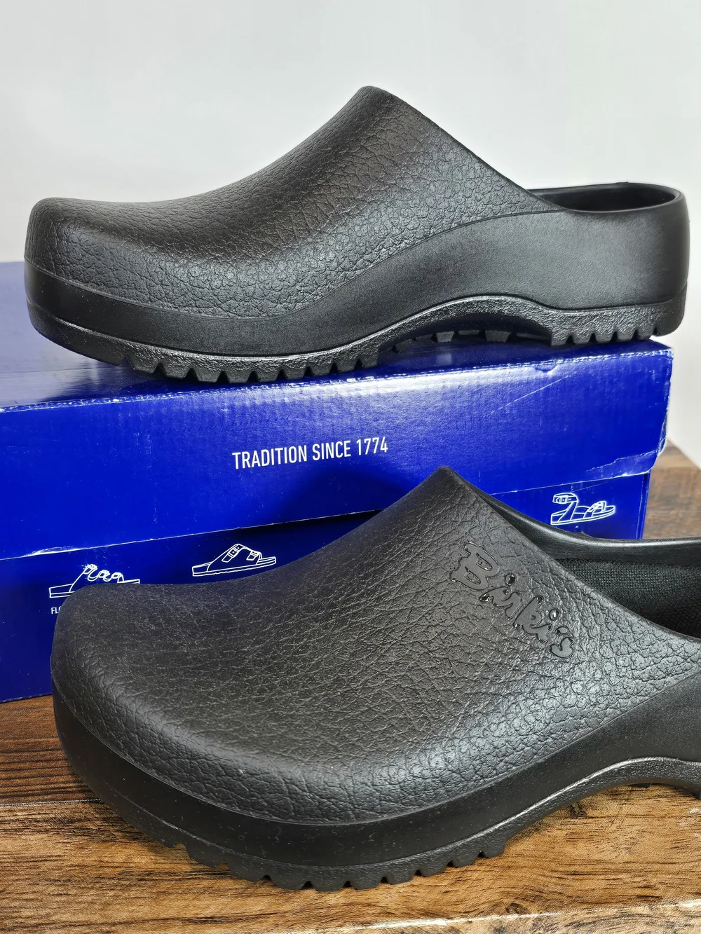 Birkenstock Slip Resistant Black Slip On Comfort Clog for Men Size 8